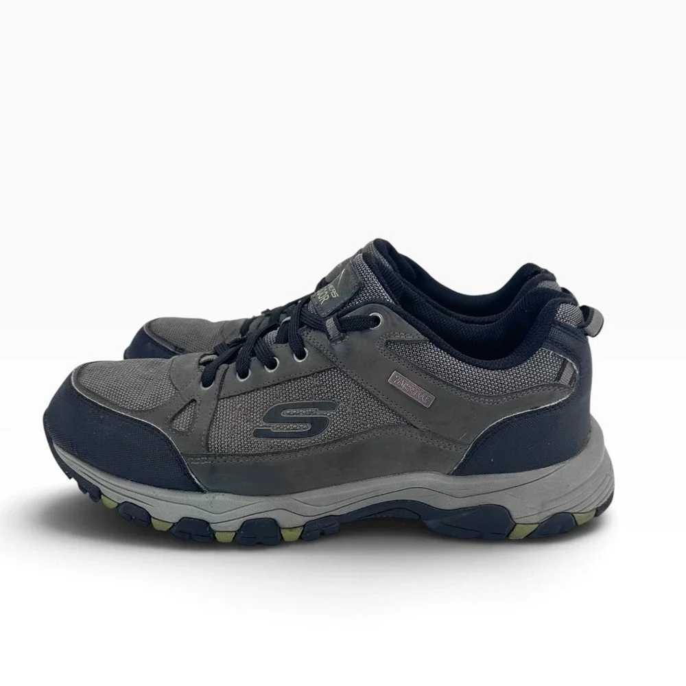 Skechers Waterproof Hiking Trail Sneakers Men's Size 11.5 Charcoal Gray 204427